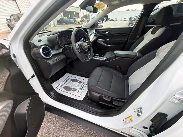 2026 Chevrolet Trax FWD 4dr LS
