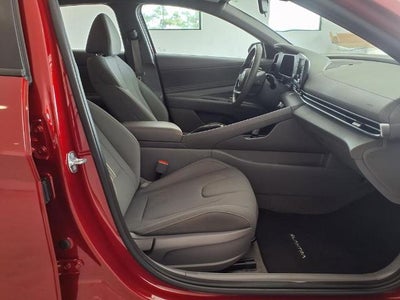 2025 Hyundai ELANTRA SEL Sport IVT