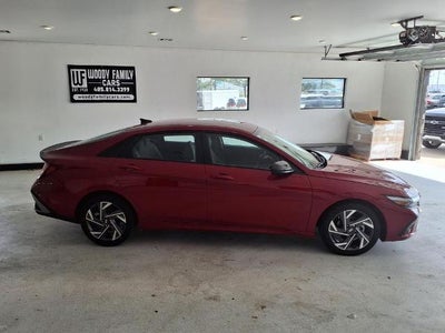 2025 Hyundai ELANTRA SEL Sport IVT