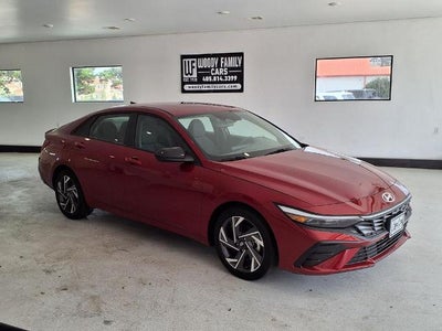 2025 Hyundai ELANTRA SEL Sport IVT