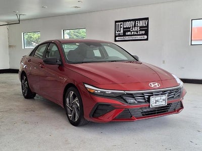 2025 Hyundai ELANTRA SEL Sport IVT