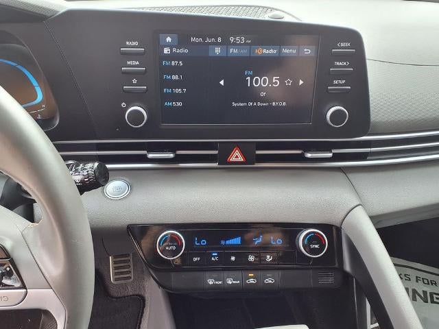 2025 Hyundai ELANTRA SEL Sport IVT