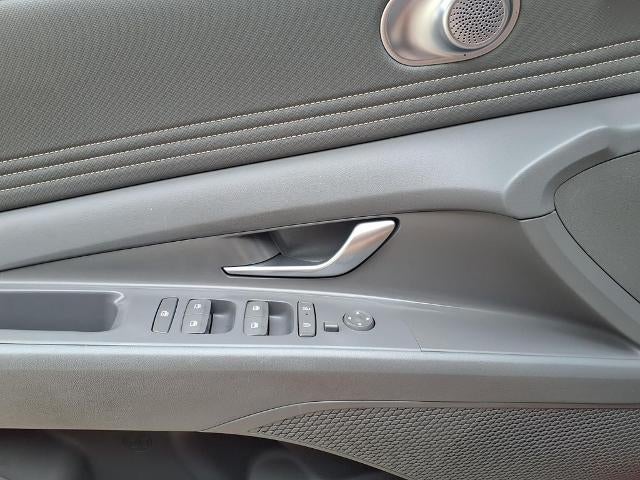 2025 Hyundai ELANTRA SEL Sport IVT