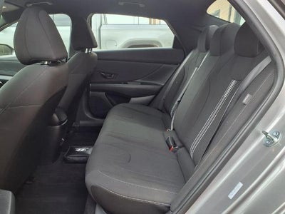 2025 Hyundai ELANTRA SEL Sport IVT