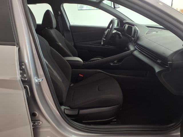 2025 Hyundai ELANTRA SEL Sport IVT
