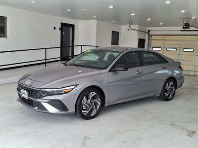 2025 Hyundai ELANTRA SEL Sport IVT
