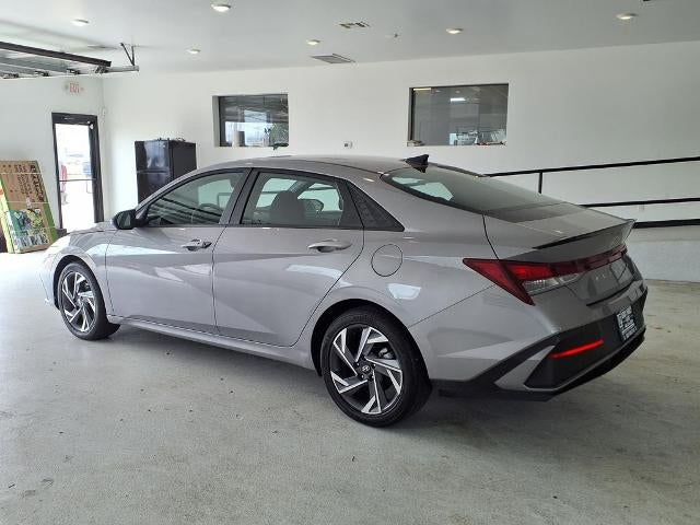 2025 Hyundai ELANTRA SEL Sport IVT
