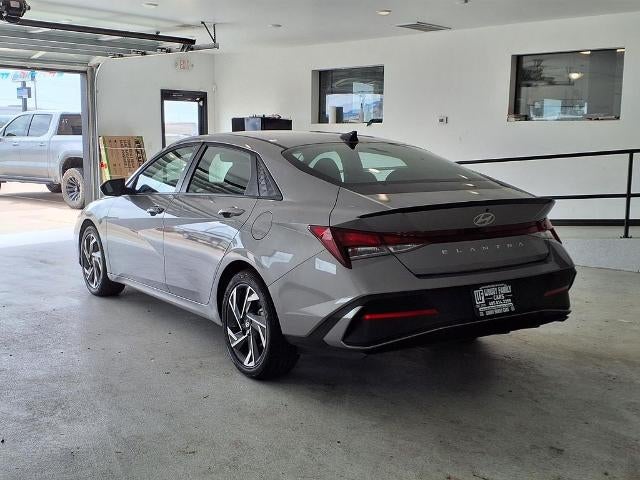 2025 Hyundai ELANTRA SEL Sport IVT