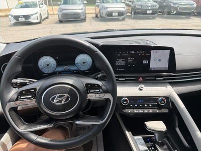 2023 Hyundai ELANTRA Limited IVT
