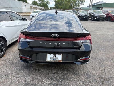 2023 Hyundai ELANTRA Limited IVT