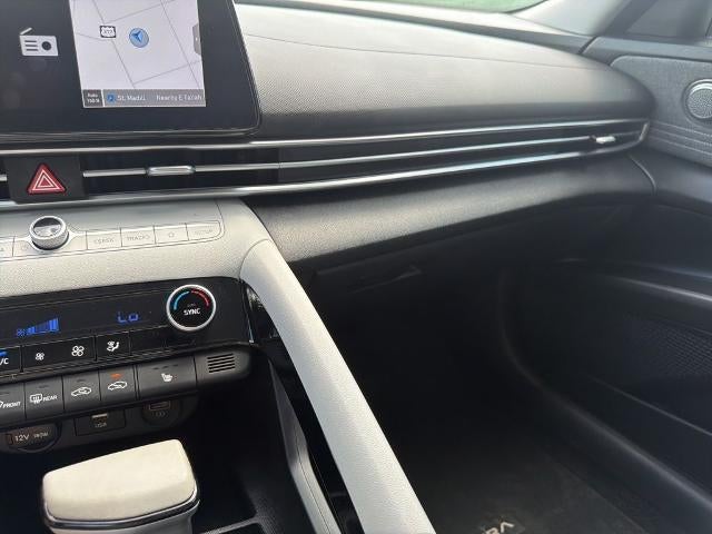 2023 Hyundai ELANTRA Limited IVT