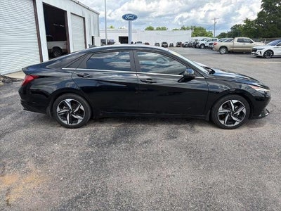 2023 Hyundai ELANTRA Limited IVT