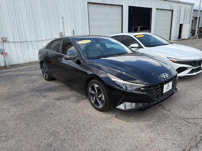 2023 Hyundai ELANTRA Limited IVT