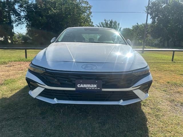 2025 Hyundai ELANTRA Limited IVT
