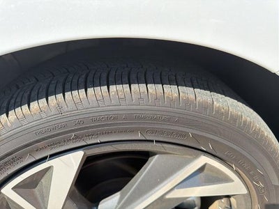 2025 Hyundai ELANTRA SEL Convenience IVT