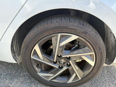 2025 Hyundai ELANTRA SEL Convenience IVT