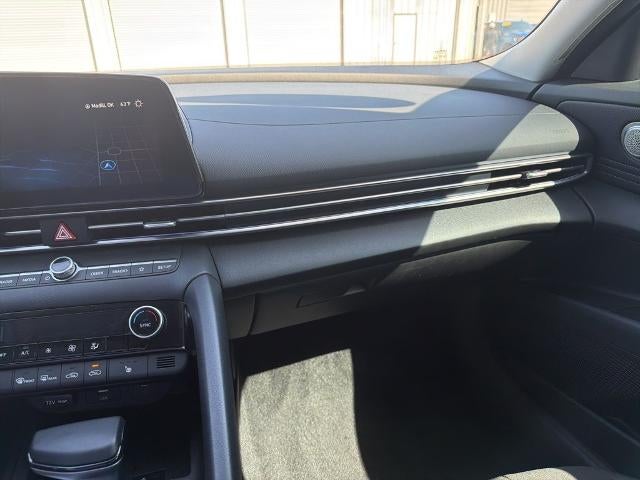 2025 Hyundai ELANTRA SEL Convenience IVT