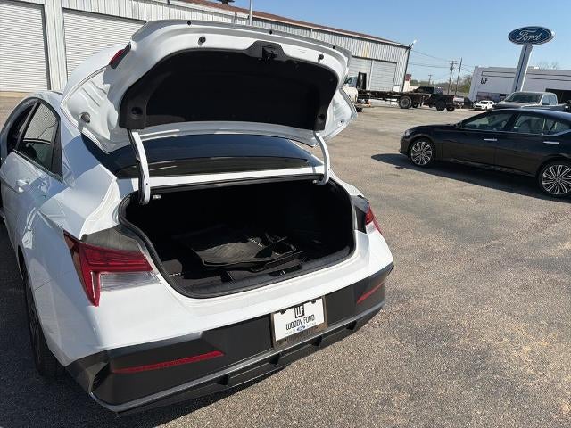 2025 Hyundai ELANTRA SEL Convenience IVT