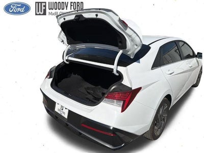 2025 Hyundai ELANTRA SEL Convenience IVT
