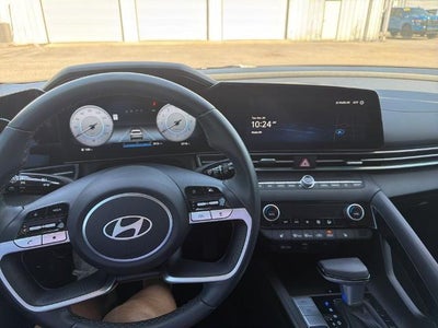 2025 Hyundai ELANTRA SEL Convenience IVT