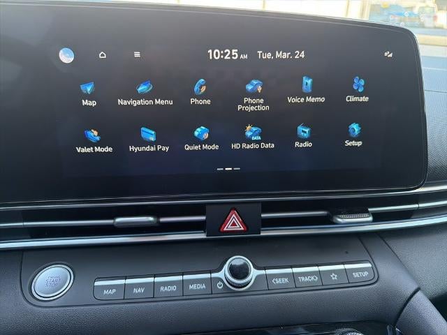 2025 Hyundai ELANTRA SEL Convenience IVT