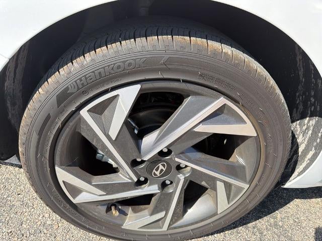 2025 Hyundai ELANTRA SEL Convenience IVT