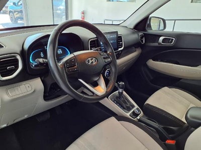 2025 Hyundai VENUE SEL IVT