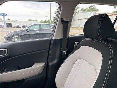 2025 Hyundai VENUE SEL IVT