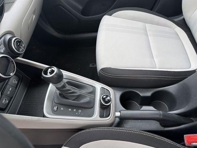 2025 Hyundai VENUE SEL IVT