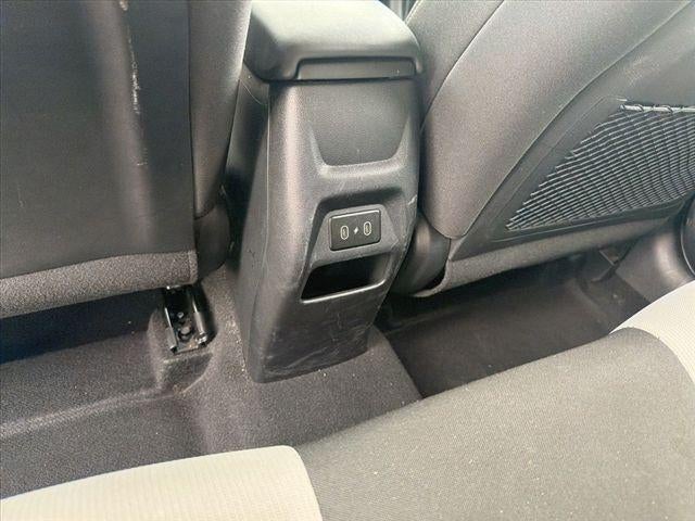 2025 Hyundai VENUE SEL IVT