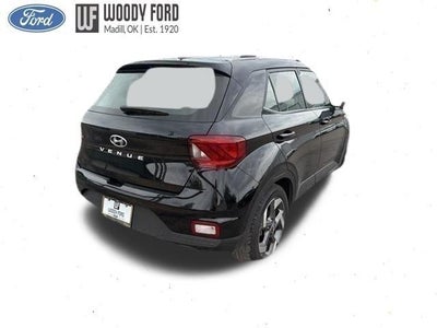 2025 Hyundai VENUE SEL IVT