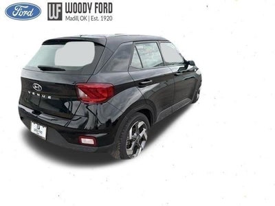 2025 Hyundai VENUE SEL IVT