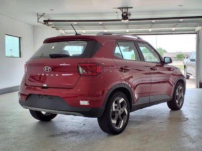 2025 Hyundai VENUE SEL IVT