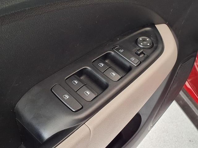 2025 Hyundai VENUE SEL IVT