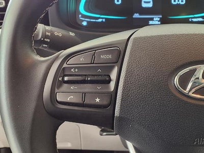 2025 Hyundai VENUE SEL IVT