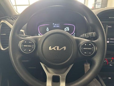 2023 Kia Soul LX IVT