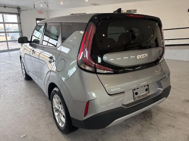 2023 Kia Soul LX IVT