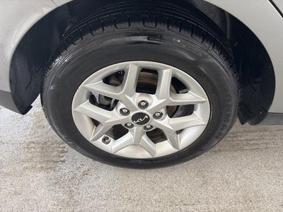 2023 Kia Soul LX IVT
