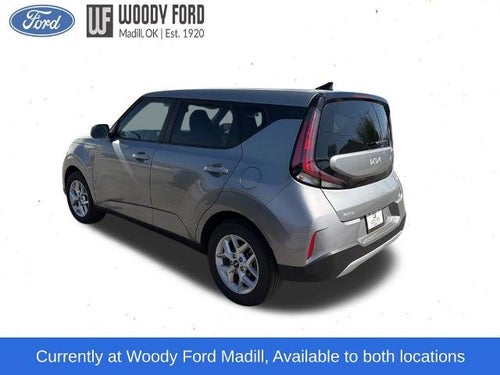 2024 Kia Soul LX IVT