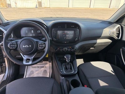 2024 Kia Soul LX IVT