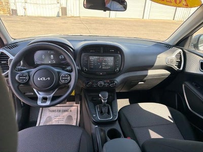 2024 Kia Soul LX IVT