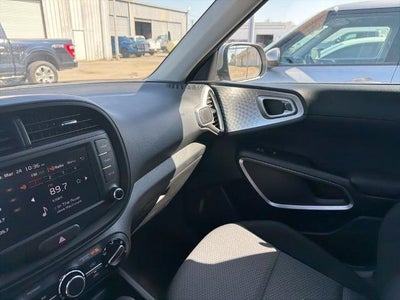 2025 Kia Soul LX FWD