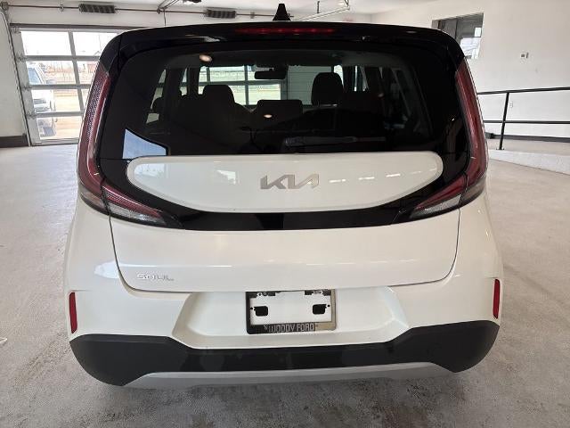 2023 Kia Soul LX IVT