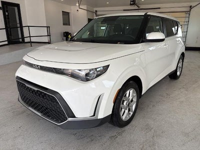 2023 Kia Soul LX IVT