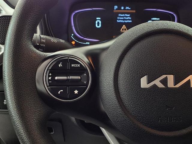 2024 Kia Soul LX IVT