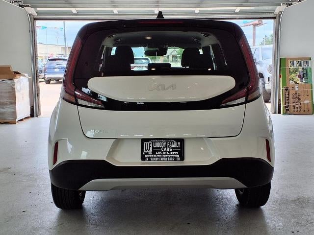 2024 Kia Soul LX IVT