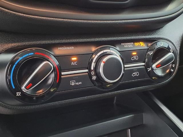 2024 Kia Soul LX IVT