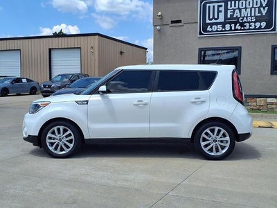 2019 Kia Soul + Auto