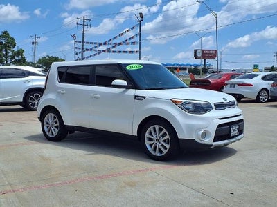 2019 Kia Soul + Auto