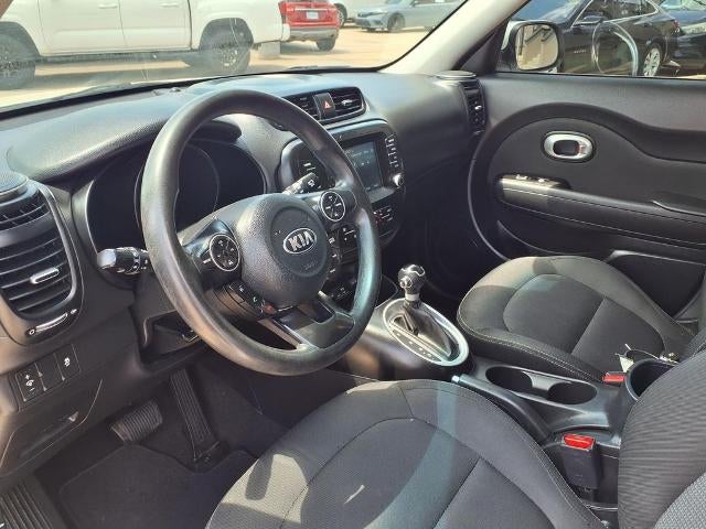 2019 Kia Soul + Auto